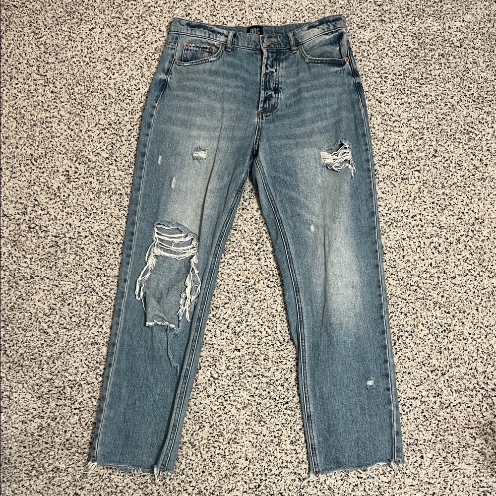 BDG light wash distressed mom jeans, size 28